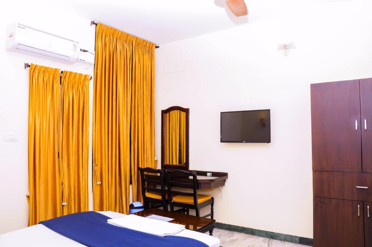 Fabexpress Prana Grande Hotel Pondicherry Esterno foto