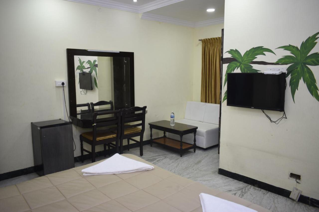 Fabexpress Prana Grande Hotel Pondicherry Esterno foto